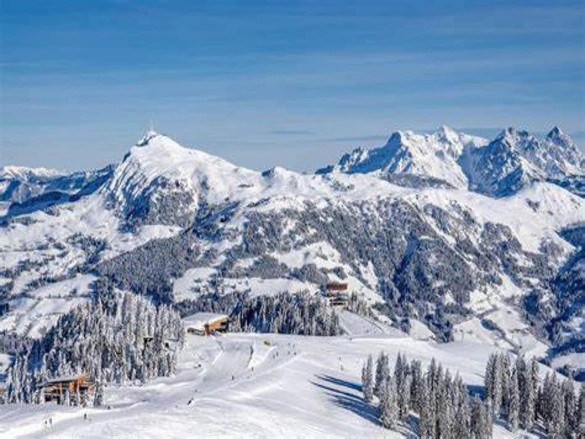 Apartment Near The Hahnenkamm Cable Car Kitzbühel Exterior foto